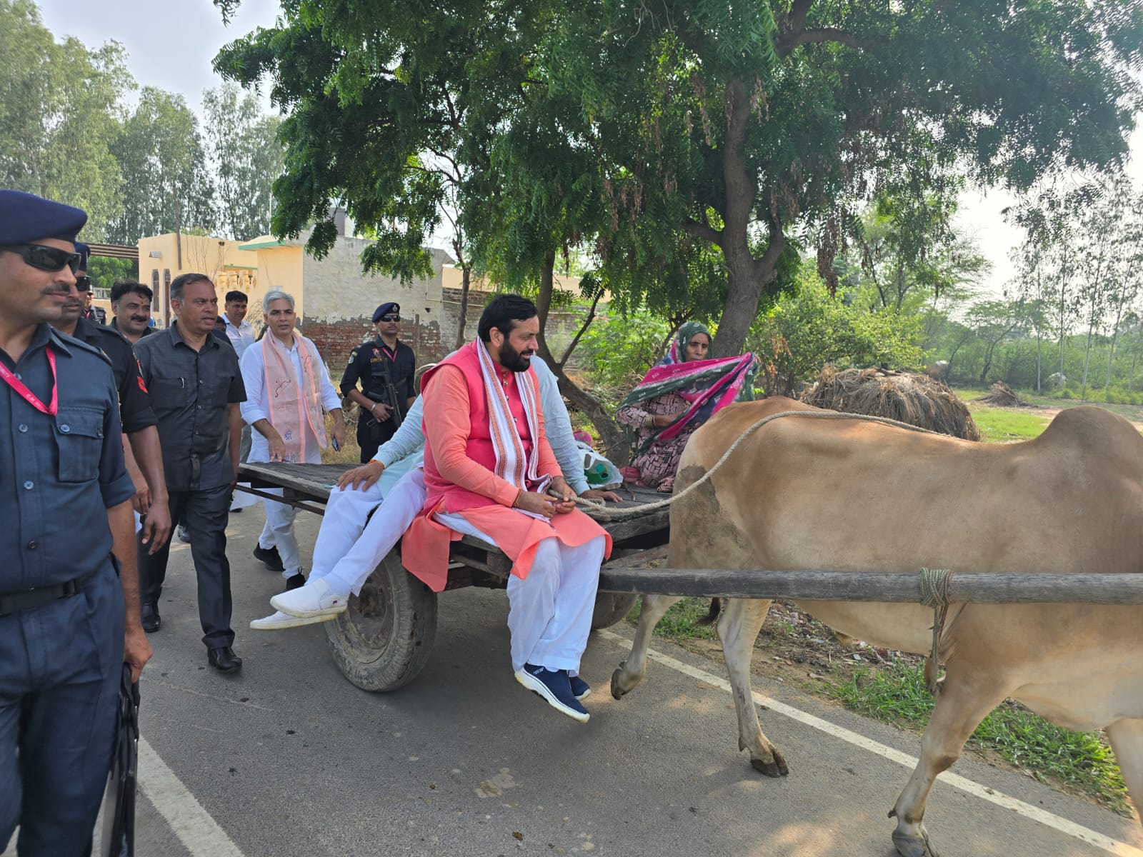 पूंडरी में मुख्यमंत्री नायब सैनी ने निकाला रोड शो, दिखाई भाजपा की ताकत’