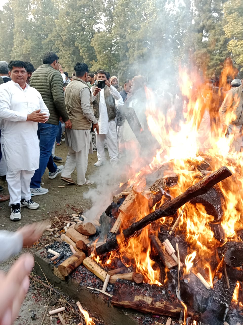 अंतिम विदाई पर आंखों से आंसू नहीं रुक रहे थे : विजय सुरेवाला